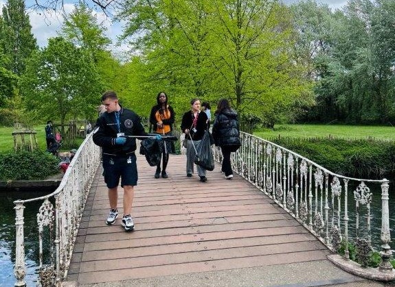 ESOL litter pick