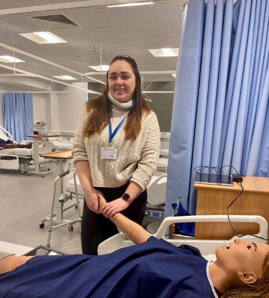 “I’ve had such a good experience, the teachers are amazing” says Access to Paramedic Science student, Jodie, who’s off to uni to study BSc (Hons) Paramedic Science 